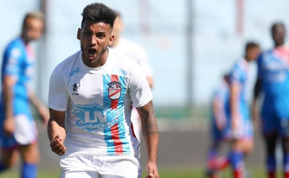 Kaprof jugó 5 partidos oficiales en River y no marcó goles