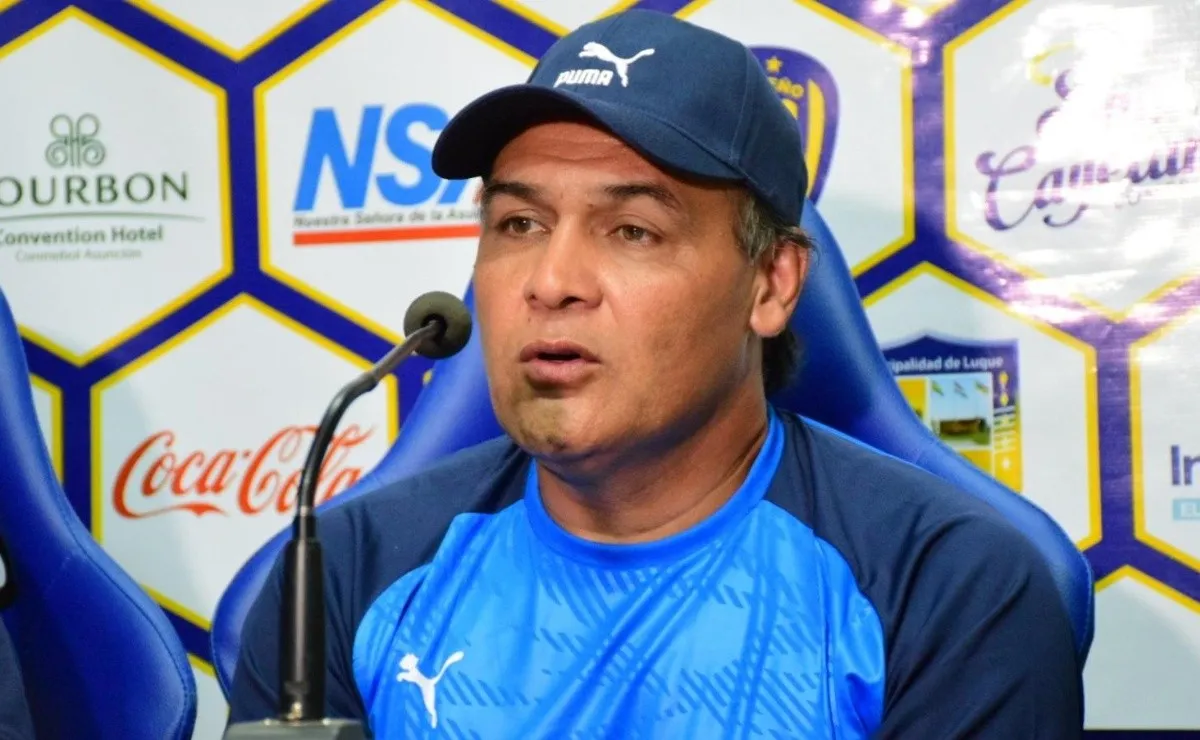 El ex defensor de River es ahora entrenador de Sportivo Luqueño.