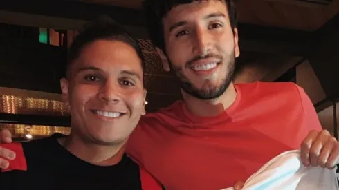 ¡Mirá el divertido ida y vuelta entre ambos!