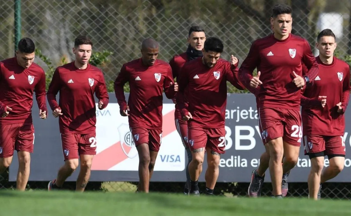El plantel se entrenó en Ezeiza.