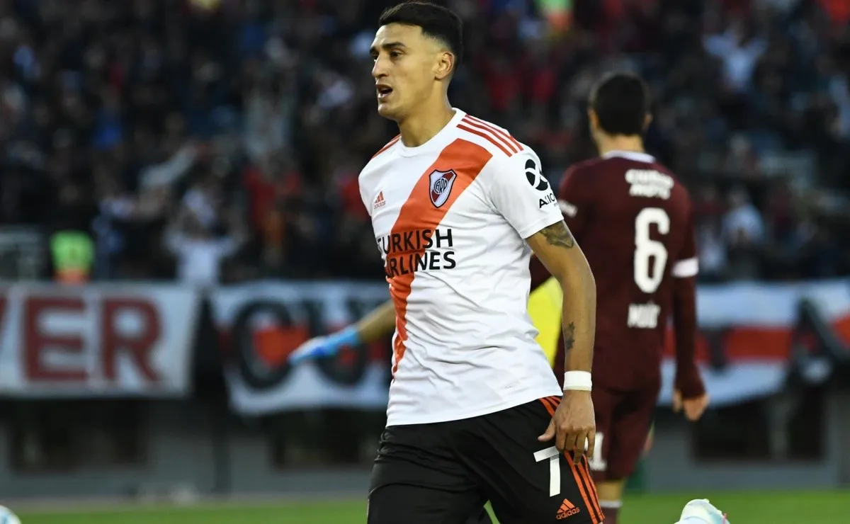 Matías Suárez lleva tres goles en la Superliga: dos a Lanús y uno en Avellaneda contra Racing. (FOTO: Getty)