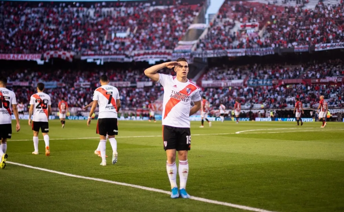 Rafael Borré lleva 29 goles en 93 partidos oficiales para River. (FOTO: Getty)