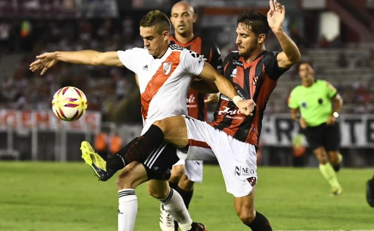 Rafael Borré volvería a ser de la partida en River.