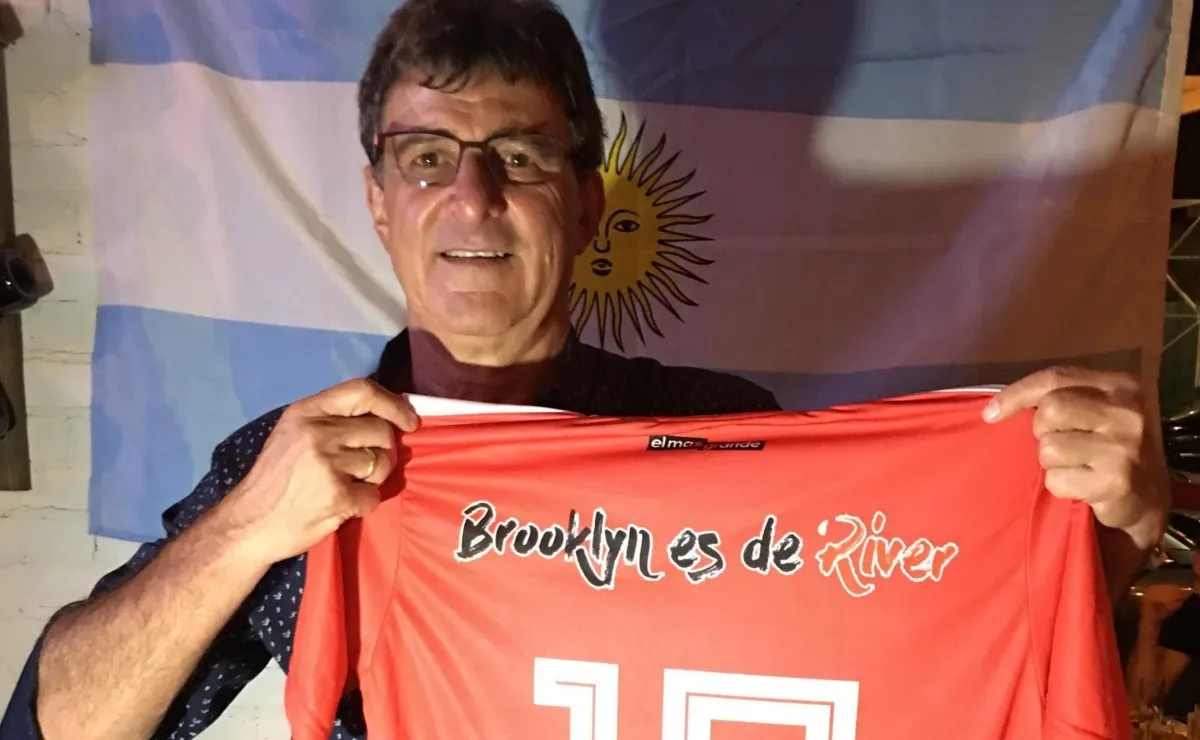 Kempes jugó en River en 1981, y convirtió 16 goles en 33 partidos.