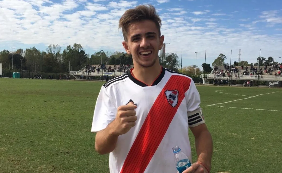 Felipe Peña es el capitán de la Quinta División, y uno de los marcadores centrales del equipo