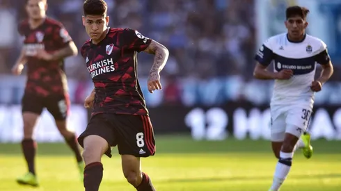 Luego de ganarle al Lobo platense por 2-0, el equipo de Gallardo alcanzó las 14 unidades.