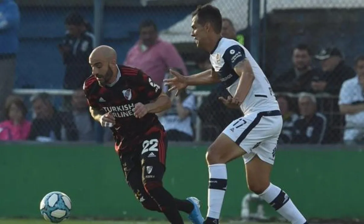 Pinola fue titular en el triunfo ante Gimnasia.