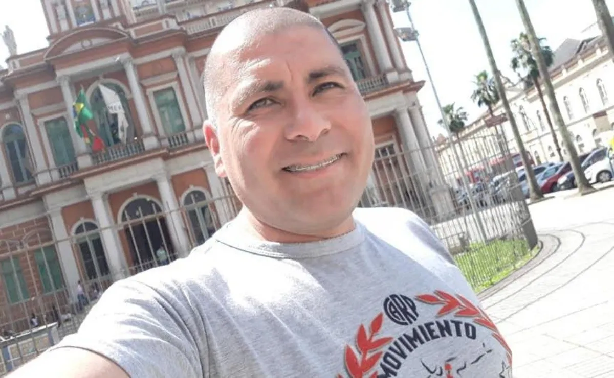 Julio Casarez, uno de los diez hinchas de River detenidos en Lanús.