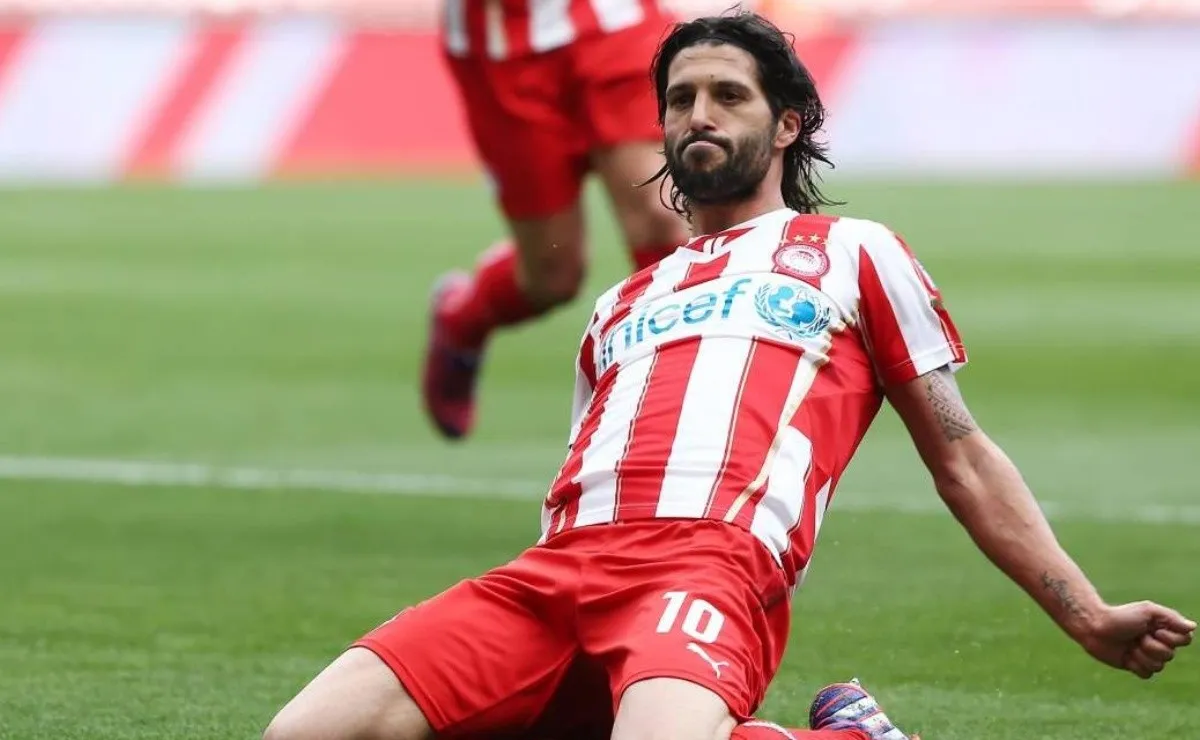 El Chori convirtió 40 goles en 127 partidos en Olympiacos, y ganó 5 títulos