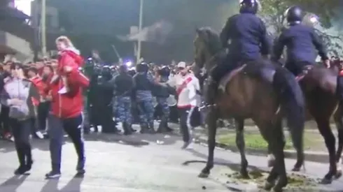 La familia busca la liberación de los hinchas genuinos que fueron detenidos por la Policía