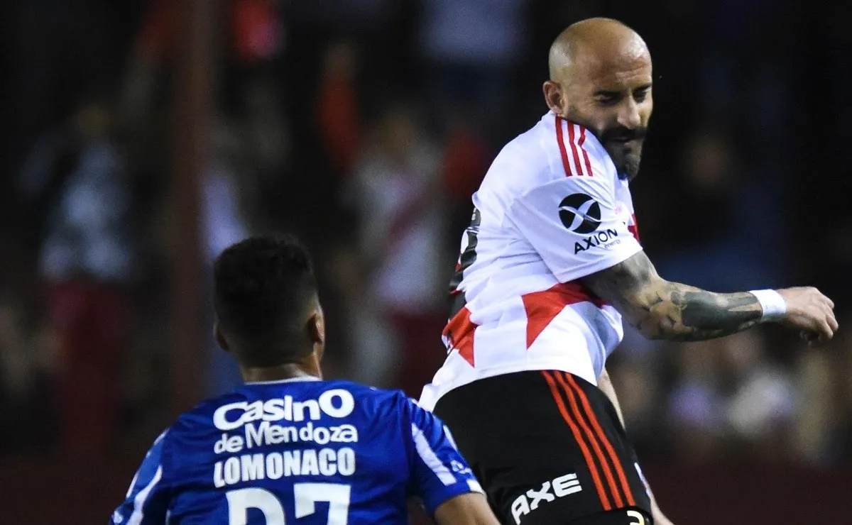 Javier Pinola, titular en el triunfo ante Godoy Cruz.