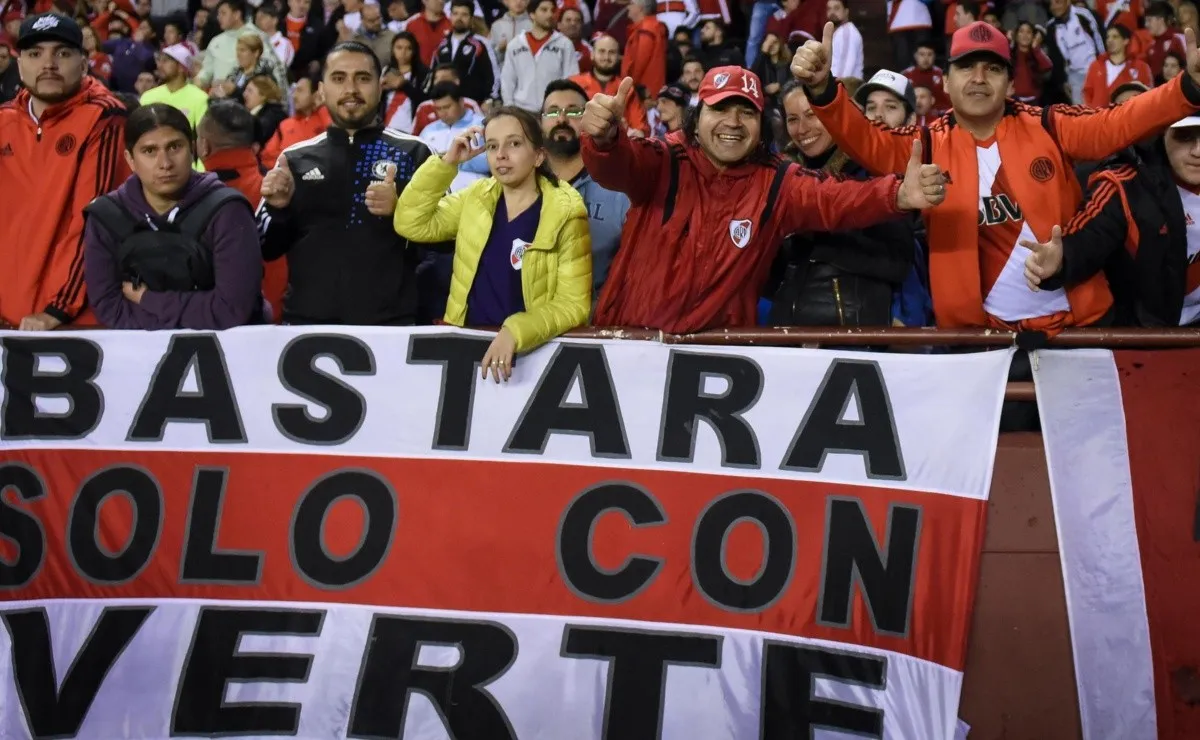 Los hinchas de River irán por tercer año consecutivo a la cancha de Lanús: una fue por el torneo local. (FOTO: Getty)