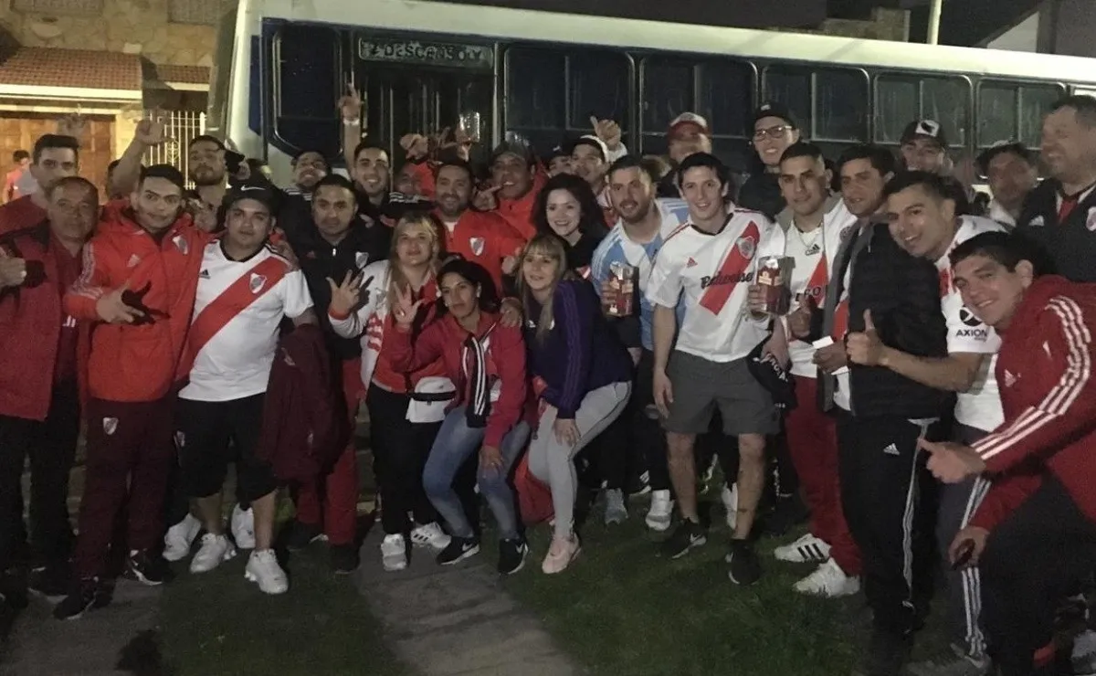 Los hinchas de River agotaron todas las populares del partido de esta noche. (FOTO: LPM)