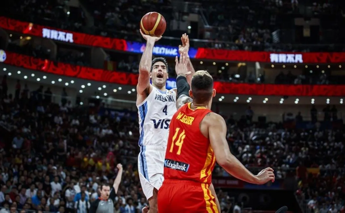 Luis Scola fue elegido en el quinteto ideal del torneo