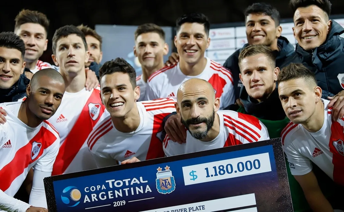 River viene de eliminar a un equipo mendocino y va por otro más. (FOTO: Getty)