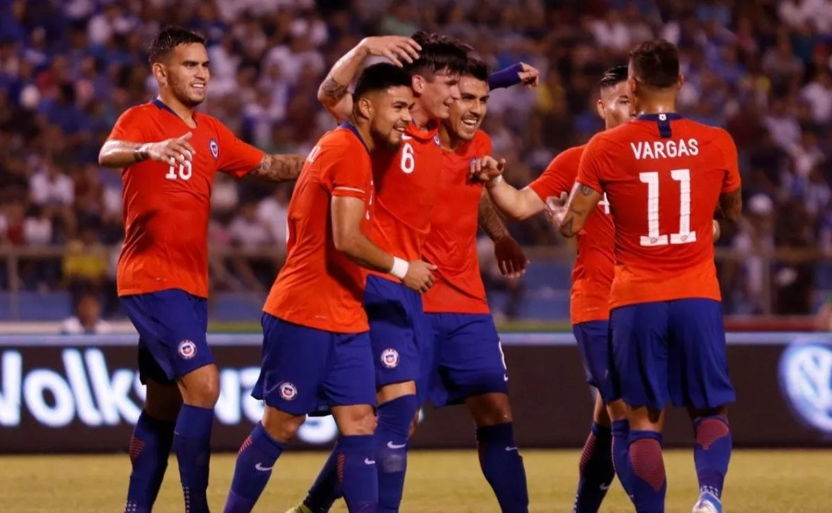 Paulo Díaz debutó en la Selección de Chile el 28 de enero de 2015: 3-2 contra Estados Unidos, en Rancagua. (FOTO: AP)