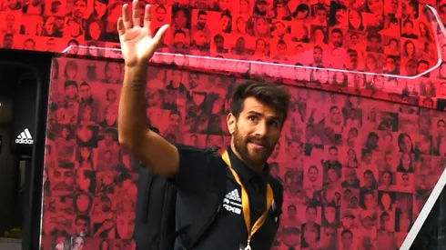 Leo debe regresar a Europa y se perderá la primera semifinal contra Boca.