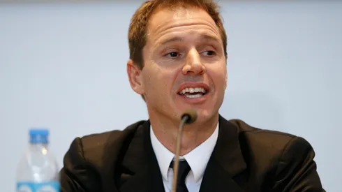 El vicepresidente de River reconoció que el Millo tiene obligaciones en dólares.