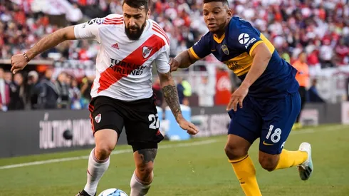 El Oso volvió a ser titular, en lugar de Matías Suárez.