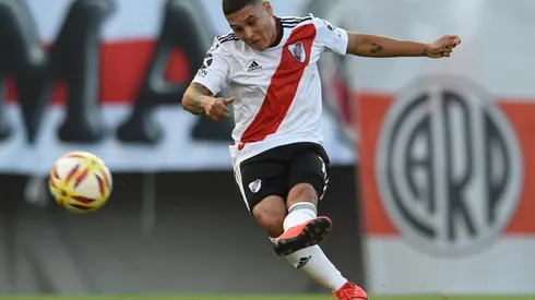 El zurdazo de Juanfer, más cerca de llevarse el premio mayor.