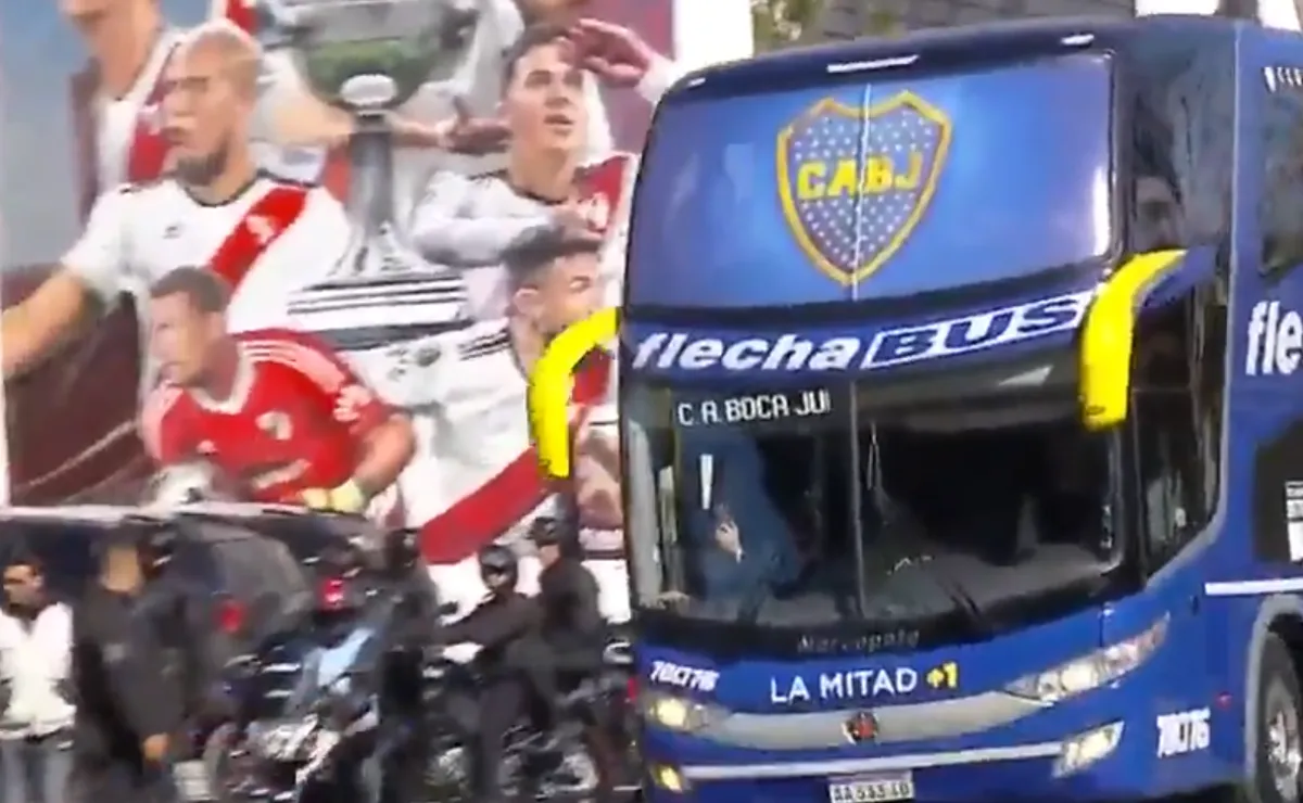 El eterno rival ingresó al Antonio Vespucio Liberti de forma normal.