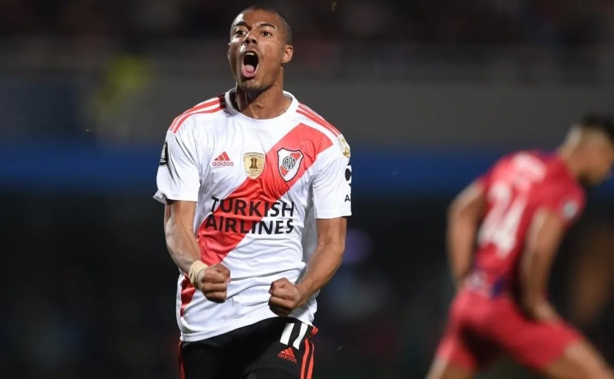 El uruguayo metió un derechazo inatajable para darle la clasificación a River