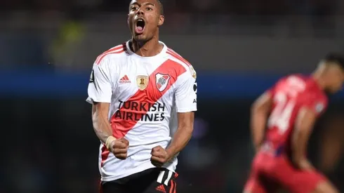 El uruguayo metió un derechazo inatajable para darle la clasificación a River