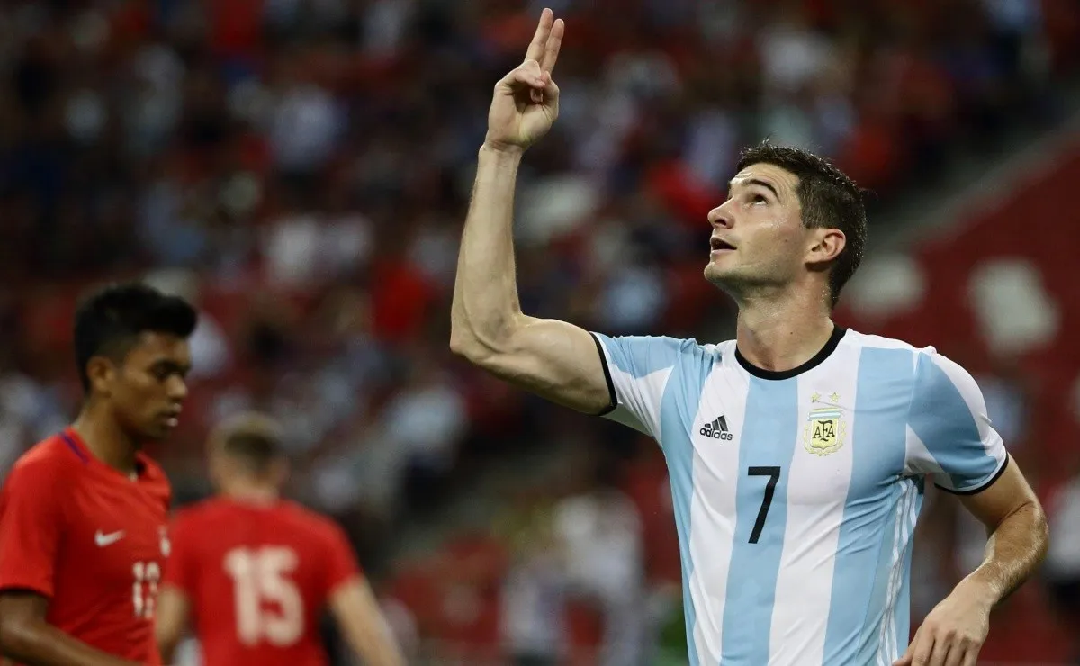 Alario jugó en River desde julio de 2015 hasta agosto de 2017, cuando se fue a la Bundesliga alemana. (FOTO: Getty)