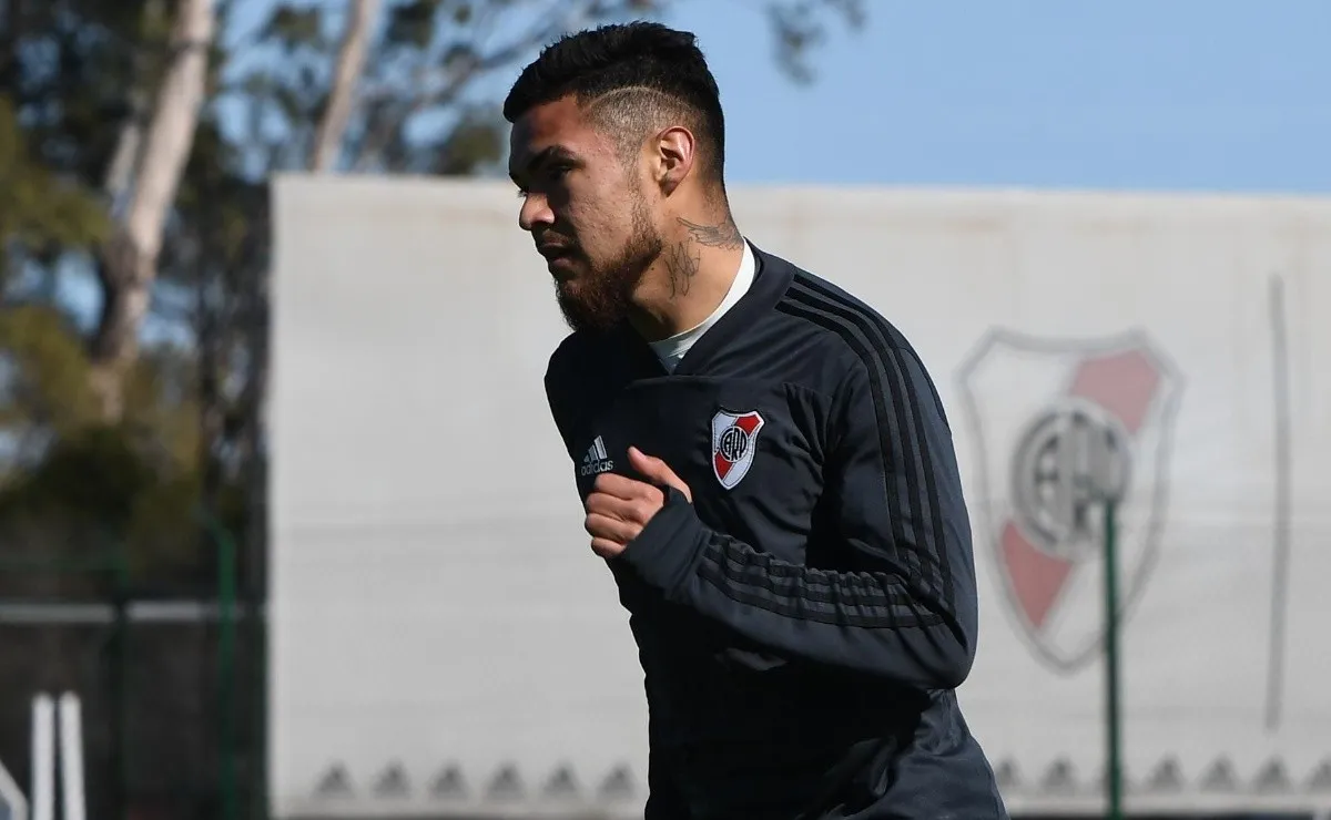 El chileno ingresó por Franco Paredes en la lista de buena fe de la Copa Libertadores.