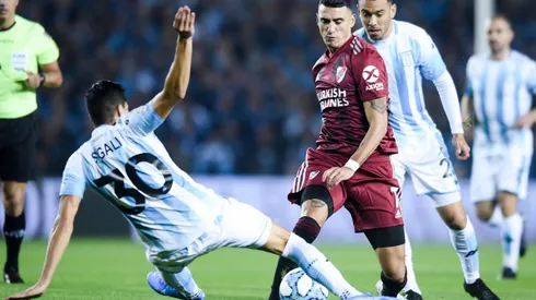 River se enfrenta a Racing en el Cilindro de Avellaneda.
