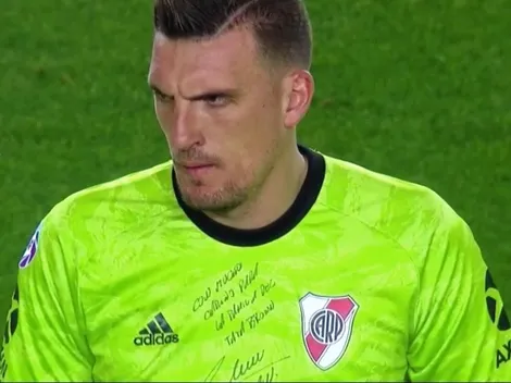 La dedicatoria de Armani para la familia del Tata Brown