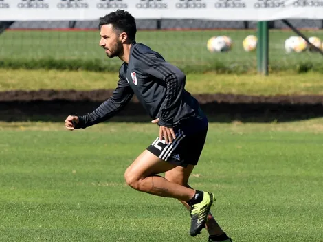 Vaselina y golazo de Scocco en el entrenamiento