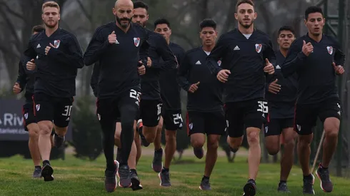 El plantel se instalará en el hotel Hilton Pilar. Será a partir del martes.