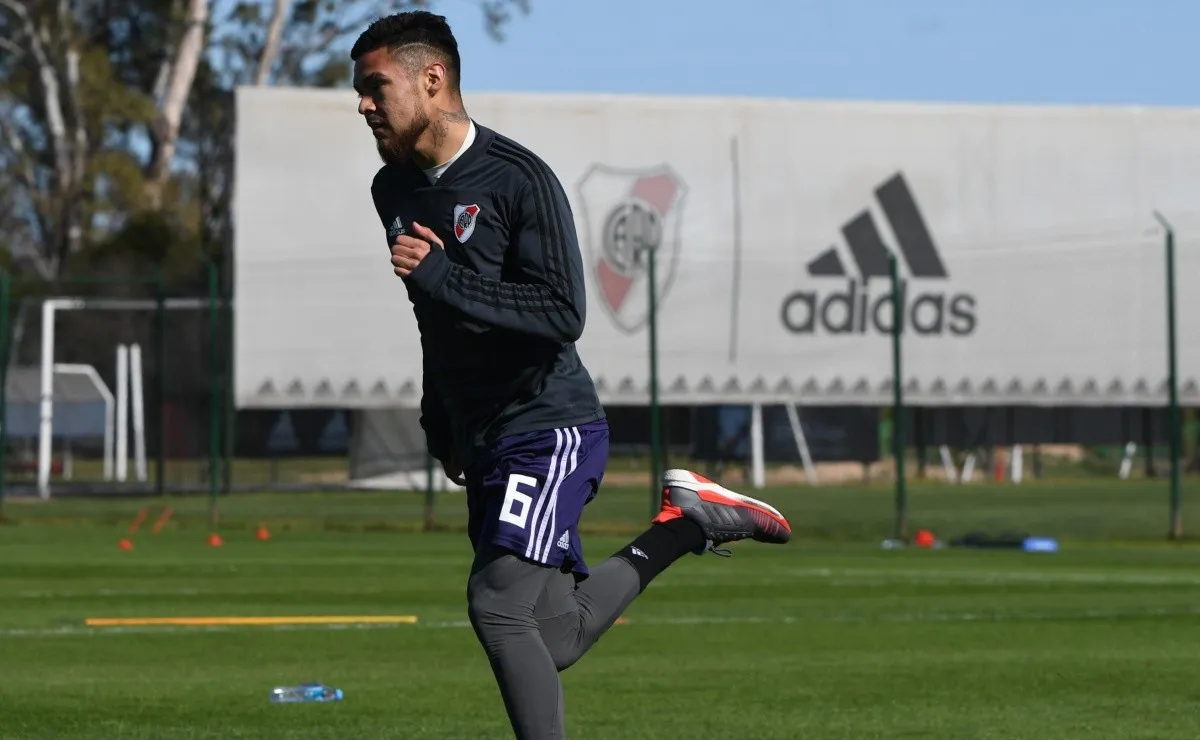 El chileno podría estar presente el jueves en el Monumental, ante Cerro Porteño