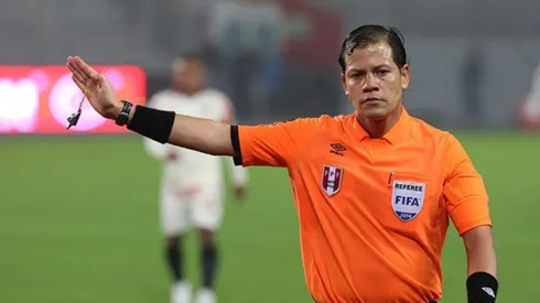 Carrillo dirigió a River en 5 oportunidades, y River ganó en 4 ocasiones