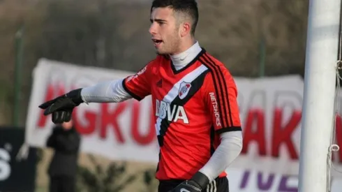 Ezequiel tiene 20 años y actualmente se encuentra en Ibiza, sin trabajo ni casa propia