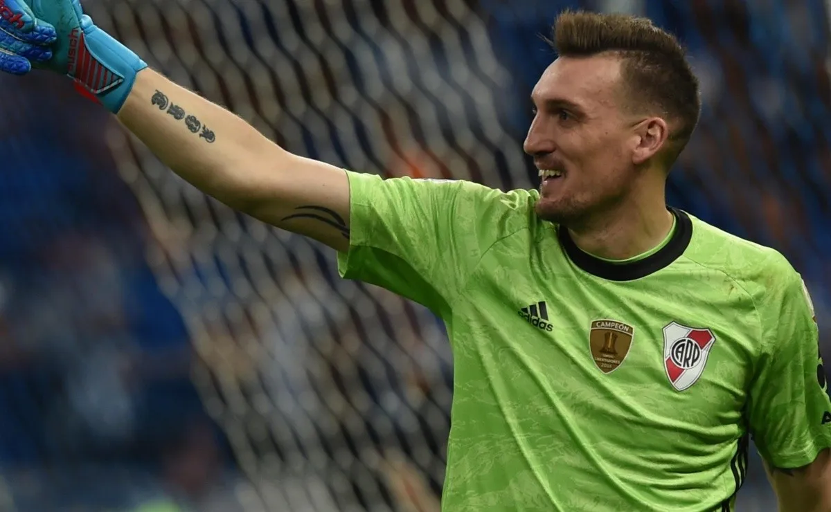 Franco Armani aseguró que no se encandila con las luces de los flashes.