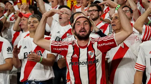 Los hinchas de River se preparan para el primer cruce ante Cerro Porteño.