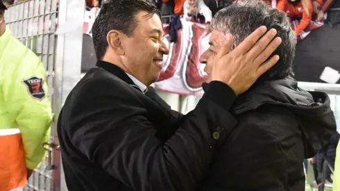 Marcelo y Máximo Gallardo, y un abrazo en el Monumental.