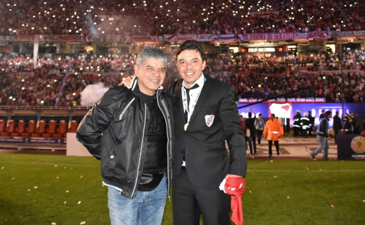 Máximo y Marcelo Gallardo en el Monumental.