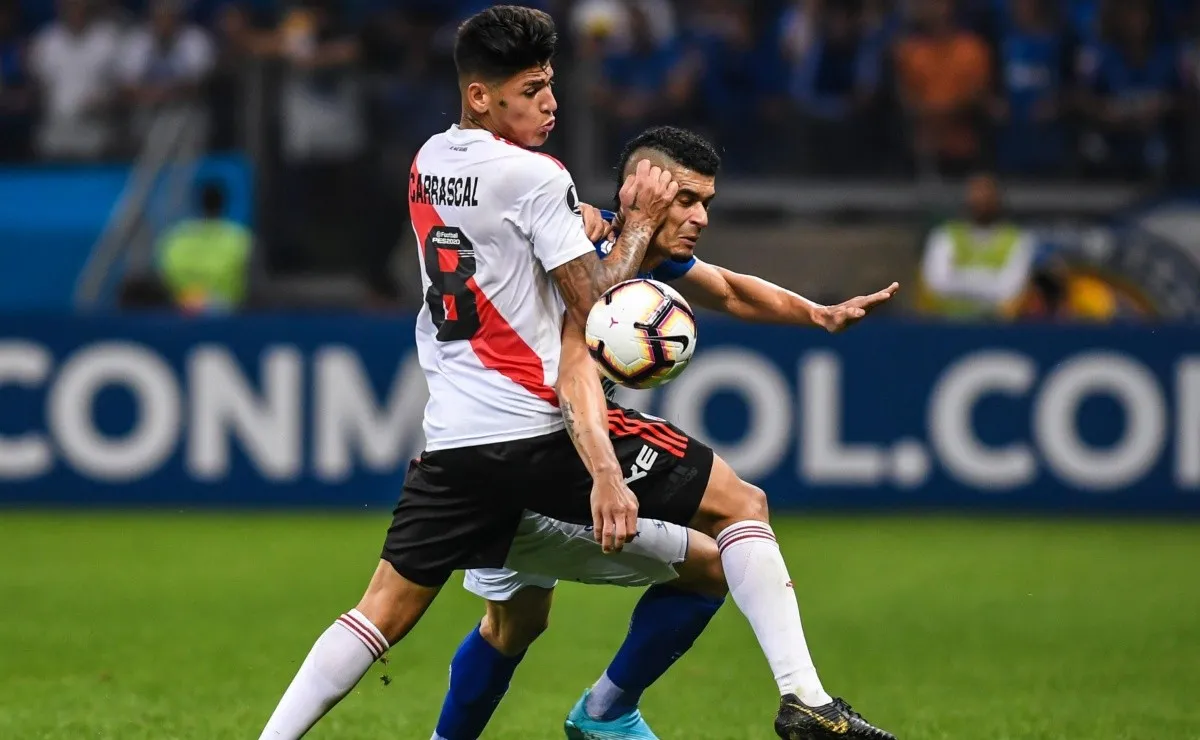 Jorge Carrascal fue titular ante Cruzeiro y se destacó.