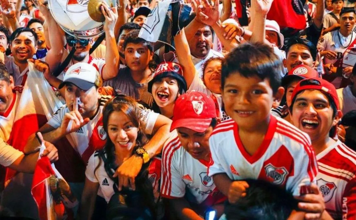 Desde el miércoles 31 de julio y a cambio de un alimento no perecedero, el club de Núñez entrega entradas.