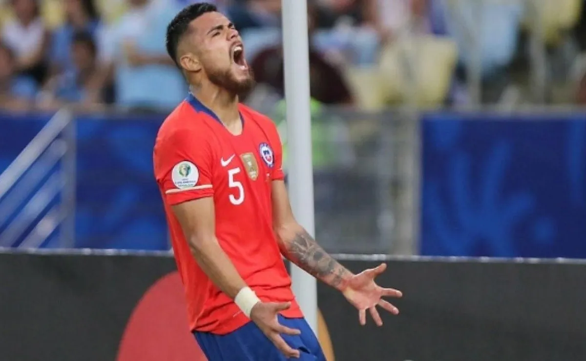 Paulo Díaz también captó la atención del fútbol inglés.