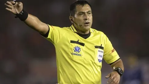 Julio Bascuñán, árbitro del partido.