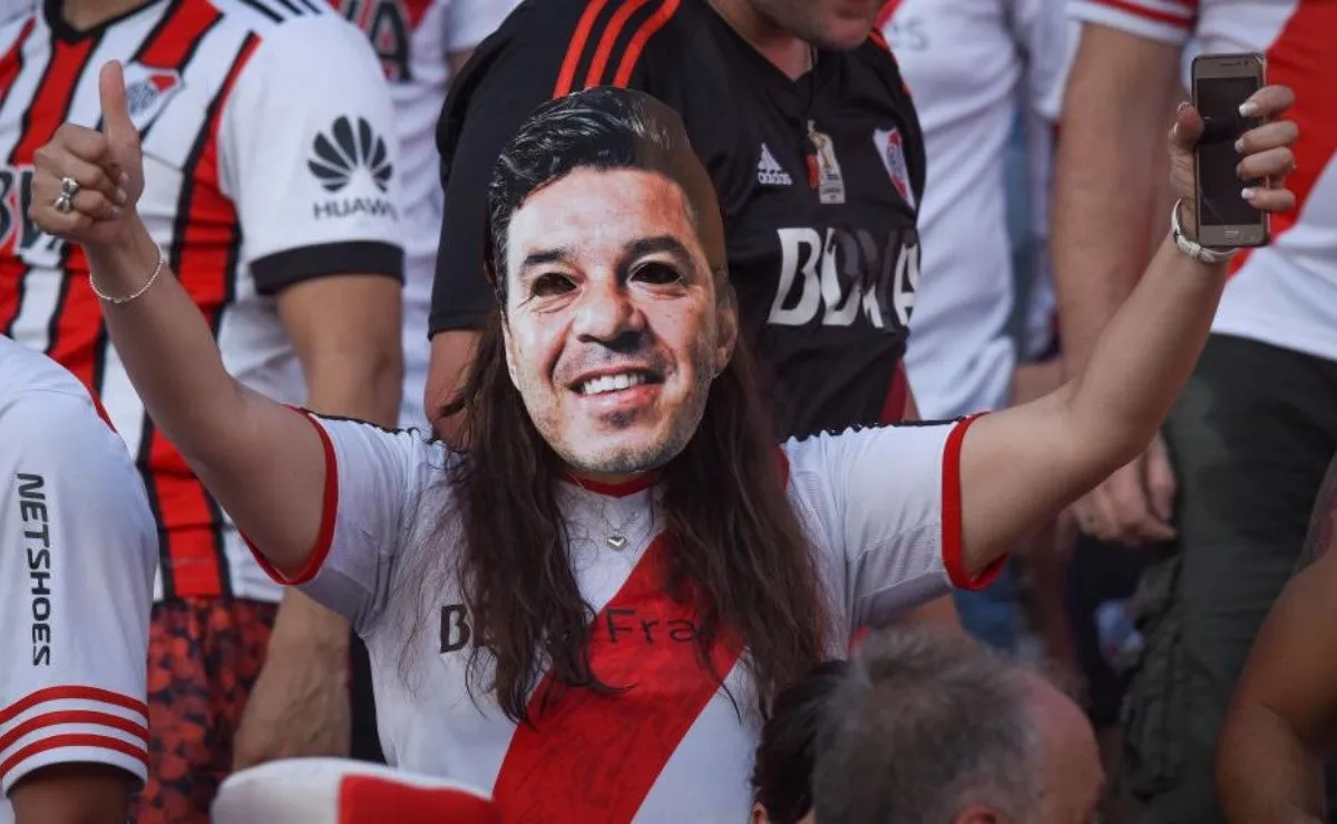 La locura de los hinchas retratada en su máxima expresión
