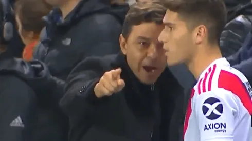 El Muñeco le había manifestado al delantero la intención de que juegue abierto por derecha