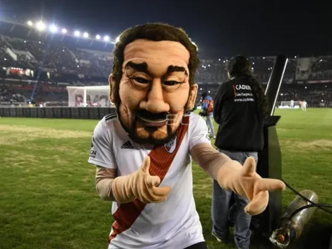 El muñeco de la despedida de Mora