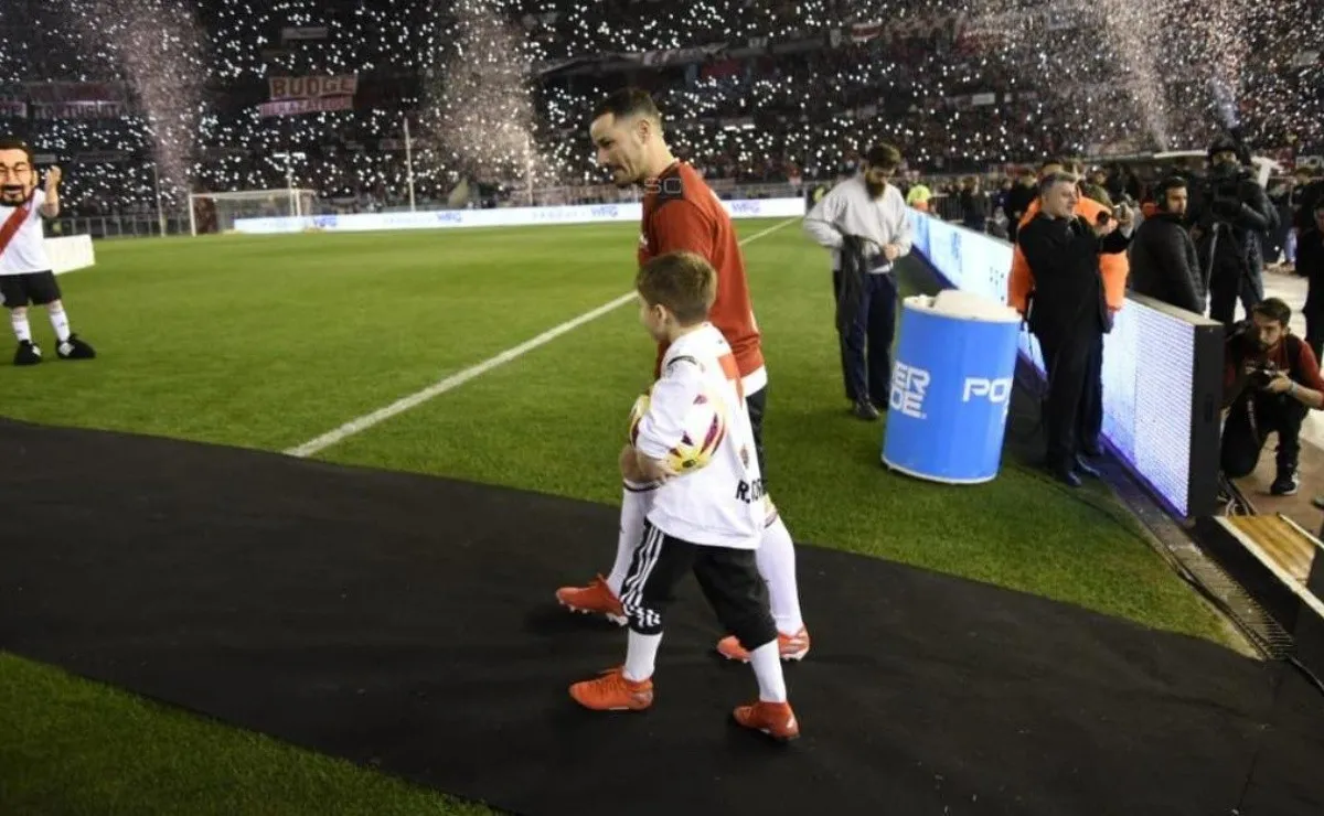 La última función del uruguayo en el estadio Monumental es ante miles de hinchas.