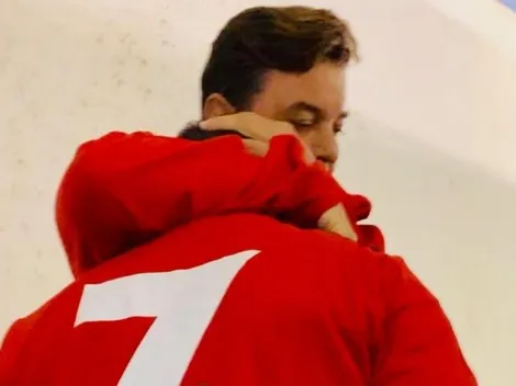 El emotivo abrazo entre Gallardo y Mora