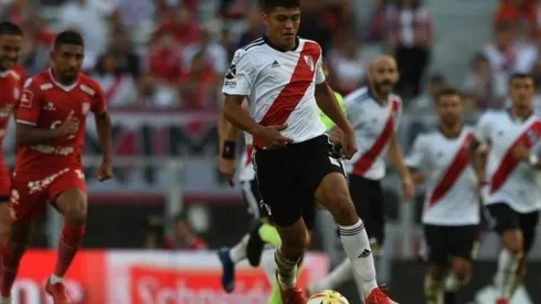 Robert Rojas aún no logró asentarse en la Primera de River.